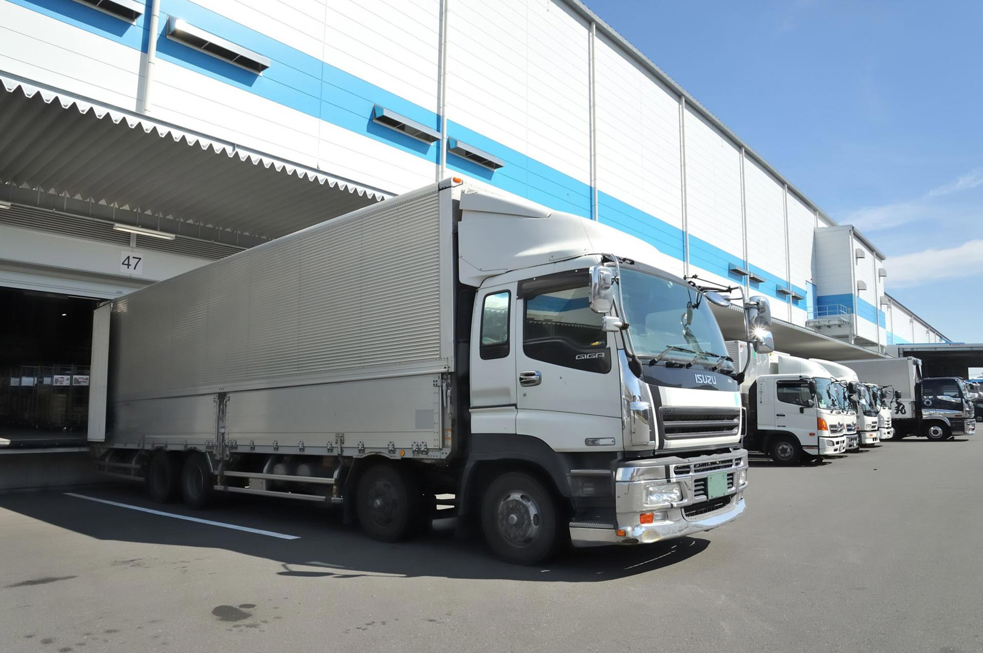 株式会社西川運送